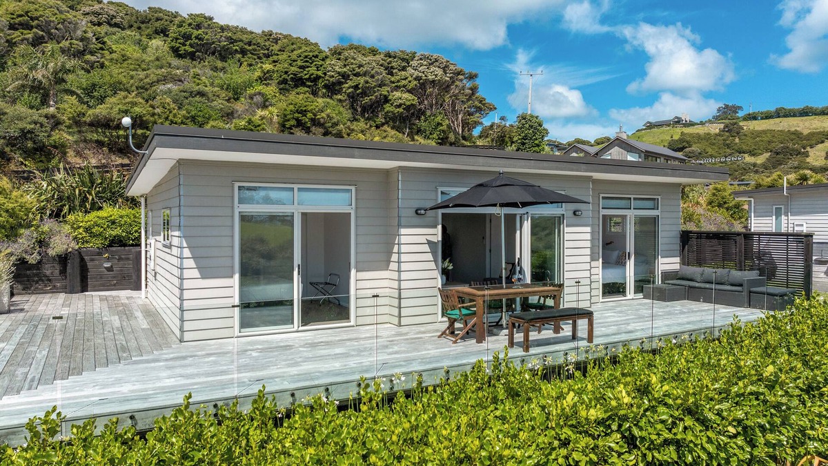 Omiha Apartment | Te Whau Bach One - Stay Waiheke
