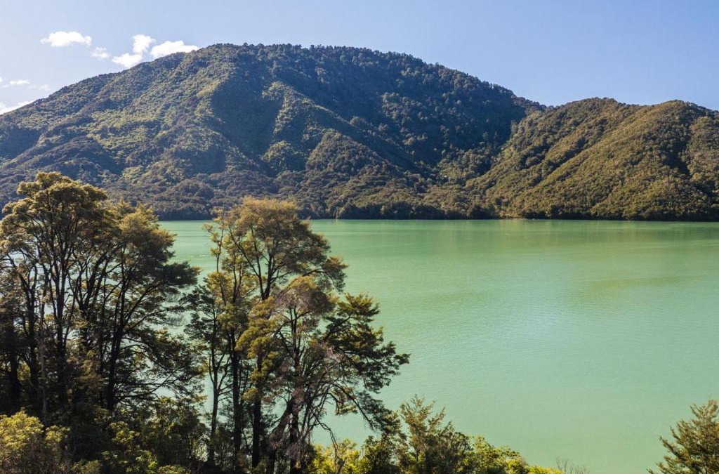 Havelock House | Tepuia Cottage - Havelock Holiday Retreat