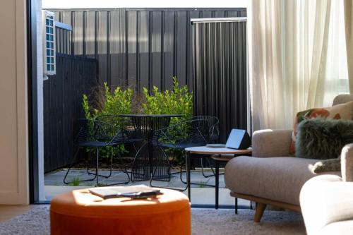 Albert Town Apartment | The Albert Retreat