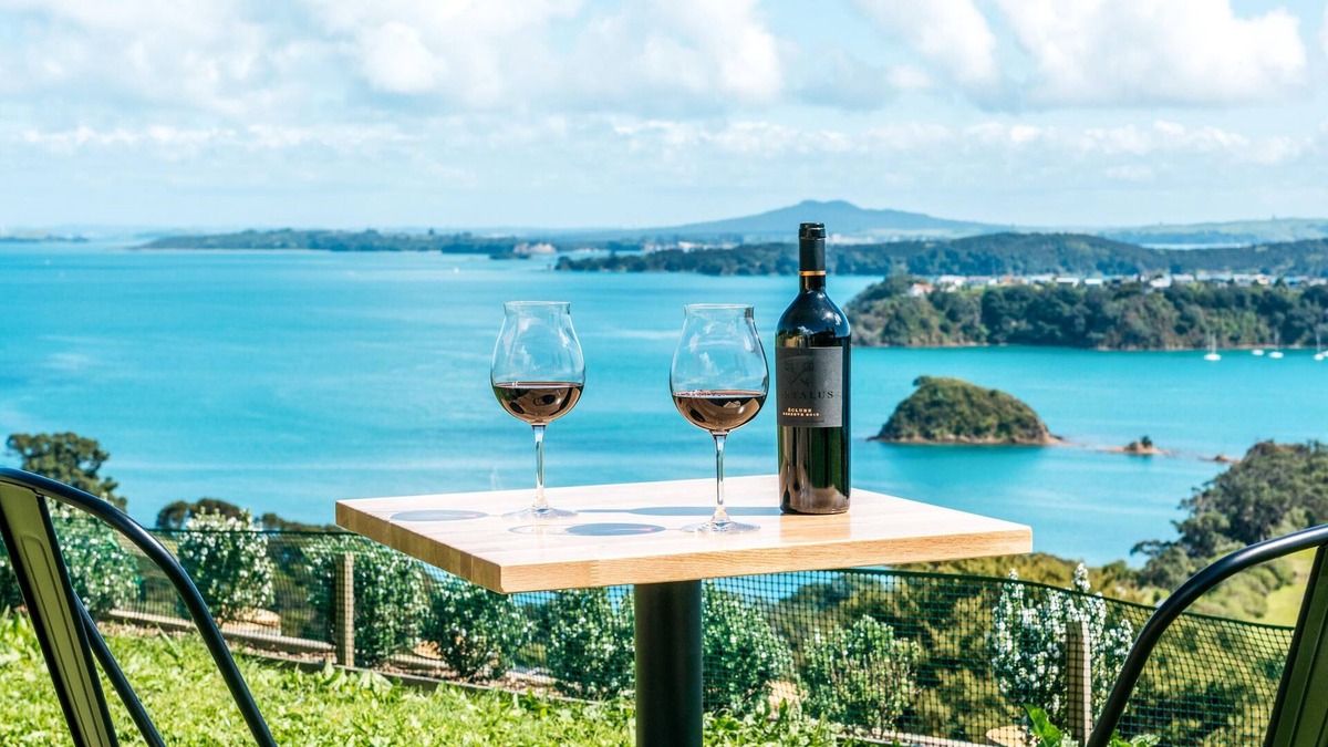 Omiha Apartment | The Apartment - Sea Views at Te Whau Point - Luxury one-bed apartment overlooking the ocean