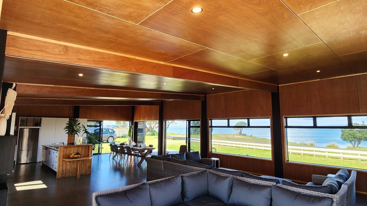 Kaimaumau House | The Bach 825, Kaimaumau, beside Rangaunu Harbour, in the beautiful Far North