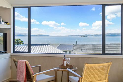 Algies Bay House | The Bay House - Matakana Holiday Home
