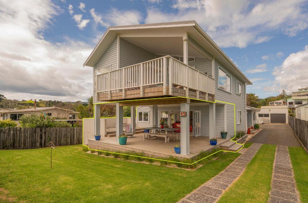 Rings Beach House | The Beach House - Kuaotunu Holiday Unit