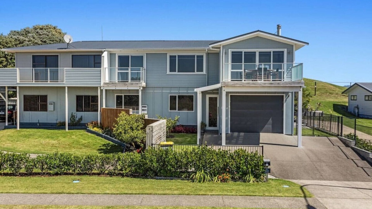 Ohope House | "The Beach House"- Pet Friendly