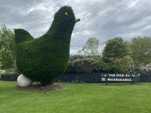 Waianakarua House | The Big Chook Accommodation
