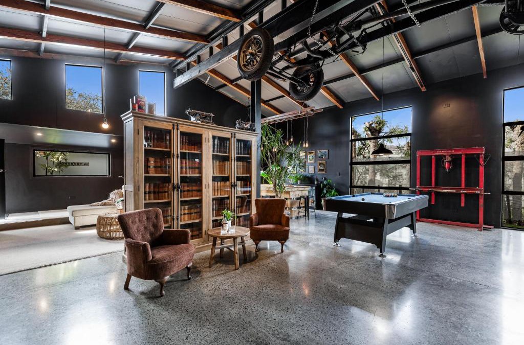 Kumeu House | The Black Barn, Romantic getaway, Hot tub with TV