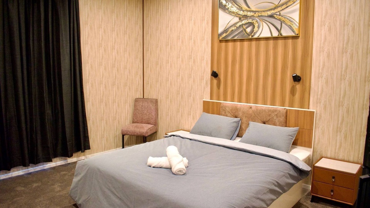 Christchurch Hostel | The Blackhorse Hotel