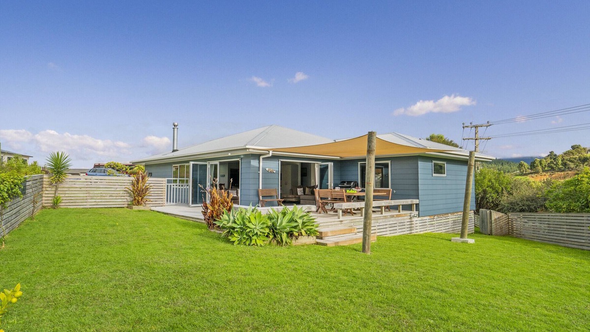 Whangamata House | The Blue Rendevous - Whangamata Holiday Home