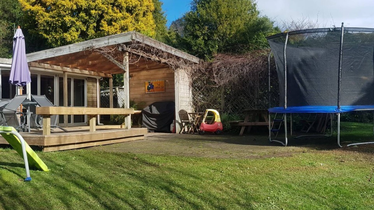 Lake Tarawera House | The Cheeky Tui Holiday House