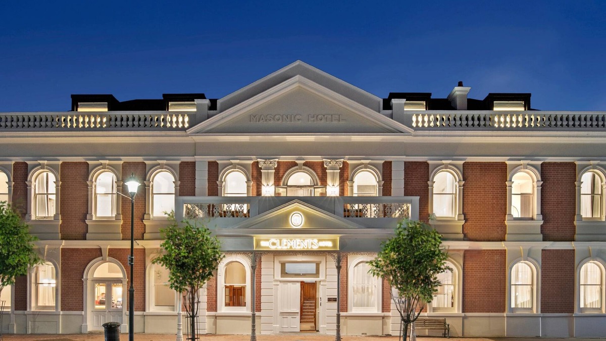 Cambridge Hotel | The Clements Hotel