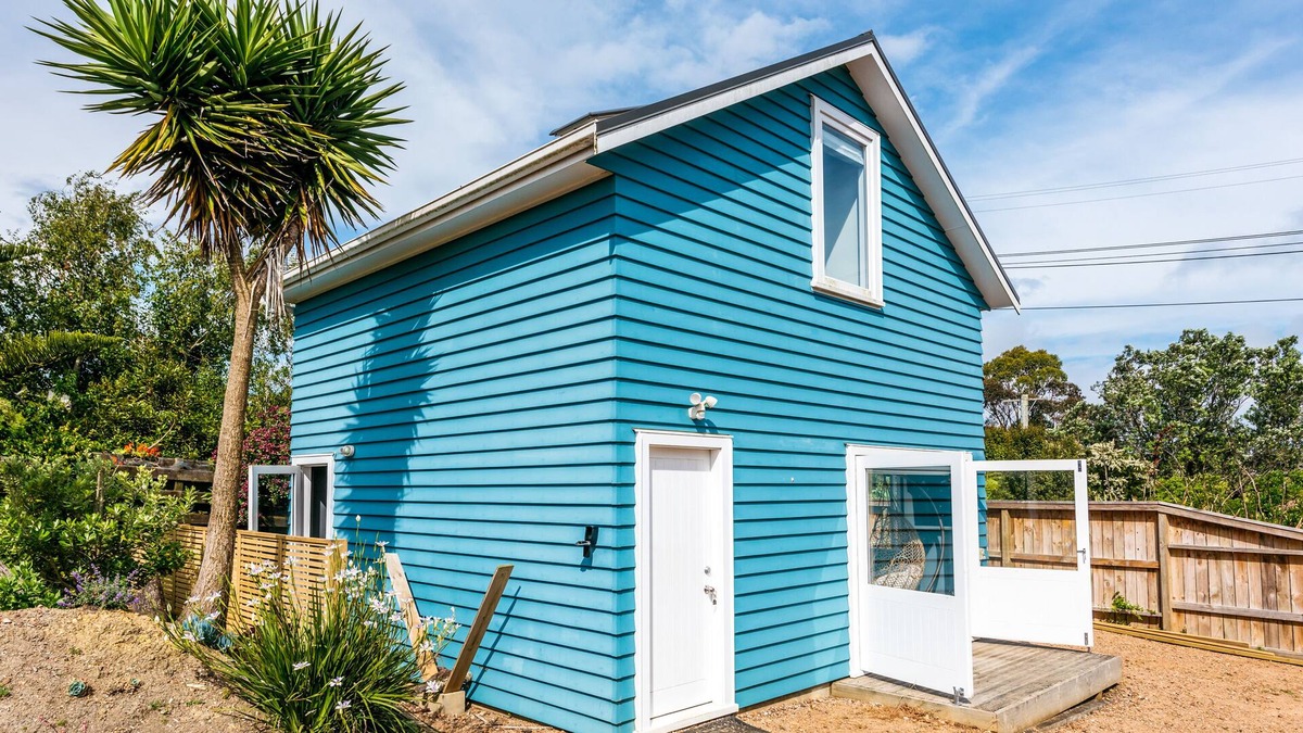 Palm Beach Cottage | The Cottage at Vista at Hauraki | Be My Guest