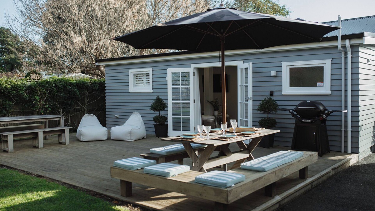 Waikanae Villa | The Doctors Villa Waikanae