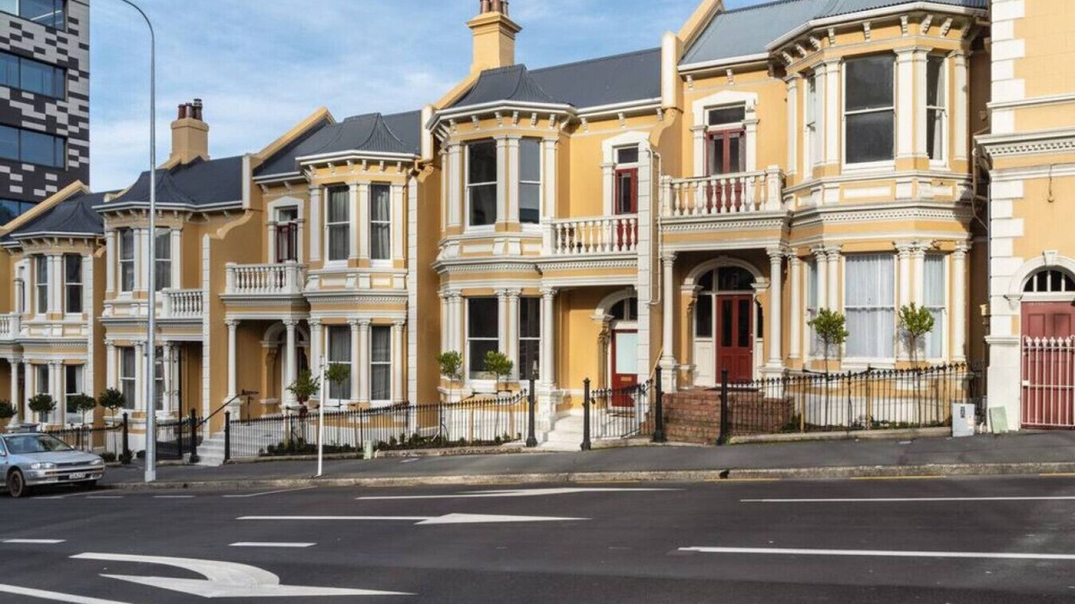 Dunedin City Centre Apartment | The Edinburgh House