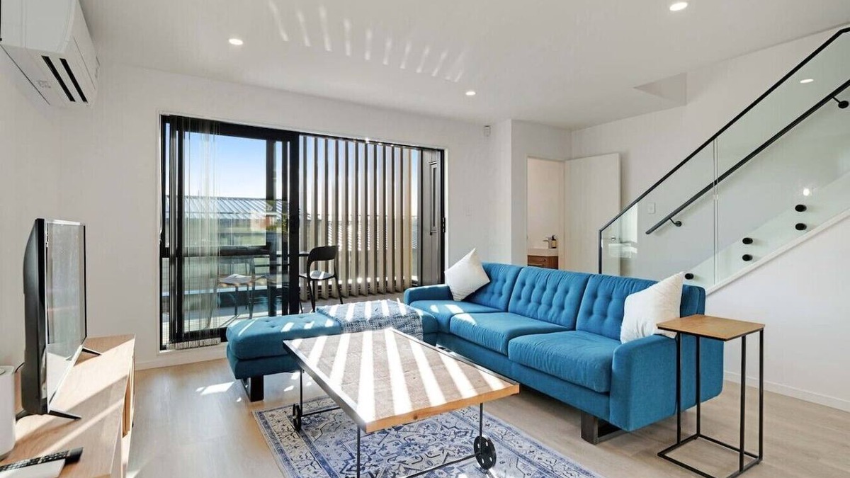 Howick Villa | The Family Townhouse with Bunk Beds and Air-Con