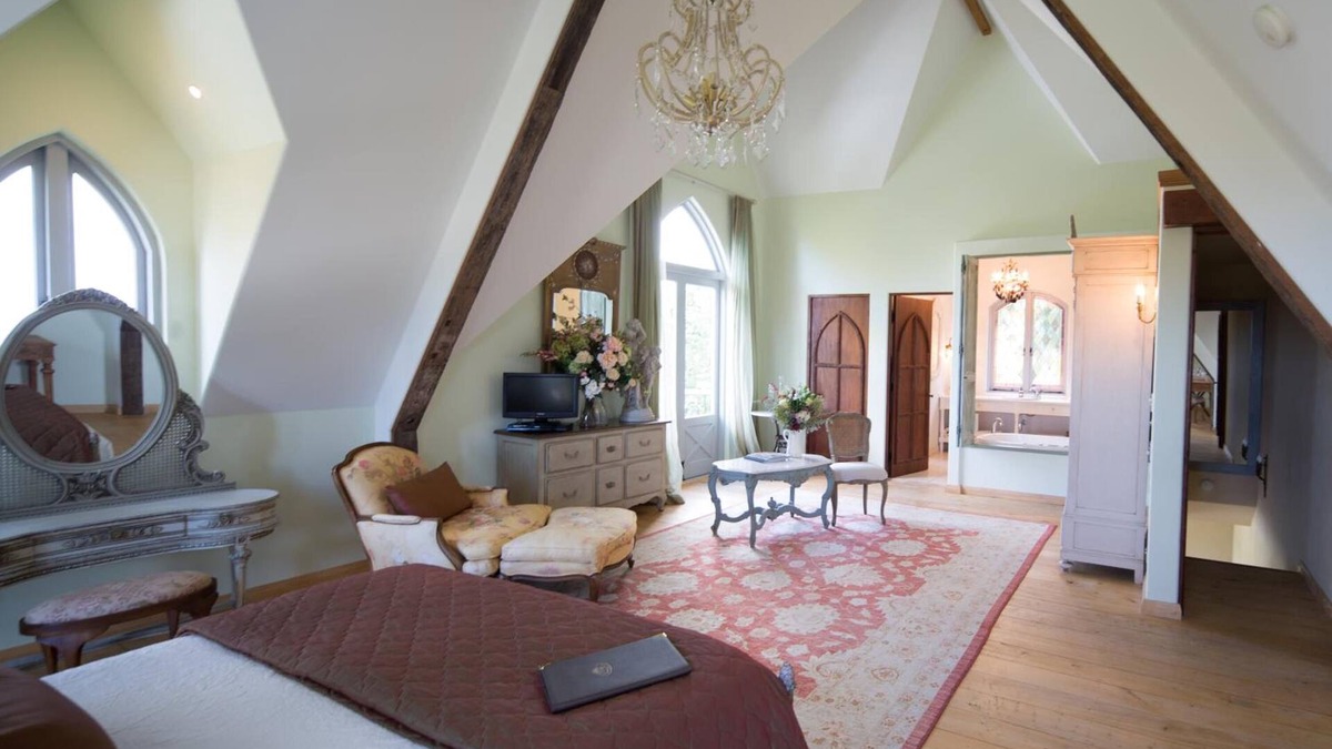 Whakamarama Bed & Breakfast | The French Country House