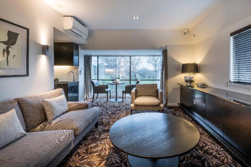 Christchurch City Centre Hotel | The George