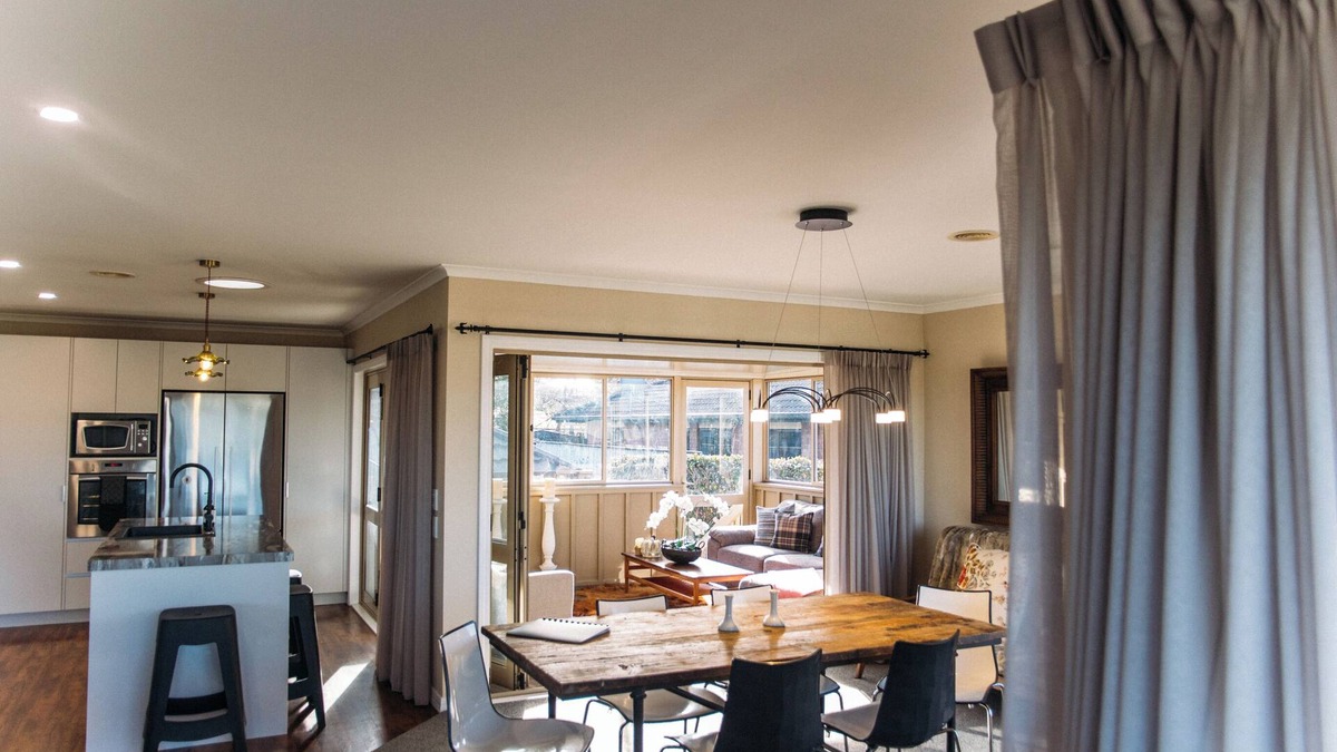 Nukuhau House | The Grove - Lake Taupo Holiday Home