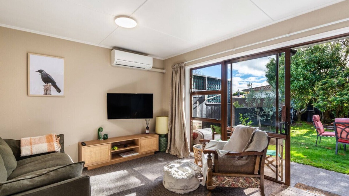 Taupo Villa | The Hideaway on Kaimanawa - Tidy Central Unit