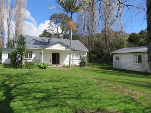 Cable Bay House | The Homestead