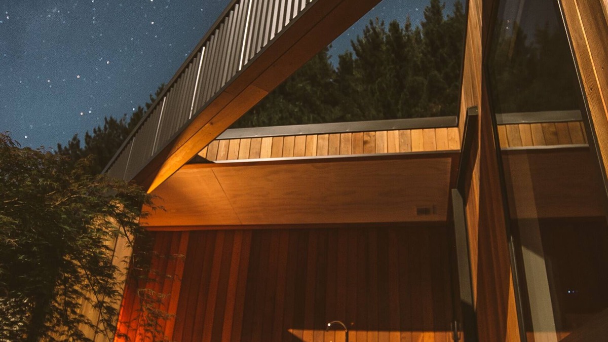 Marahau House | The Kite - Laid-Back luxury beside the Abel Tasman