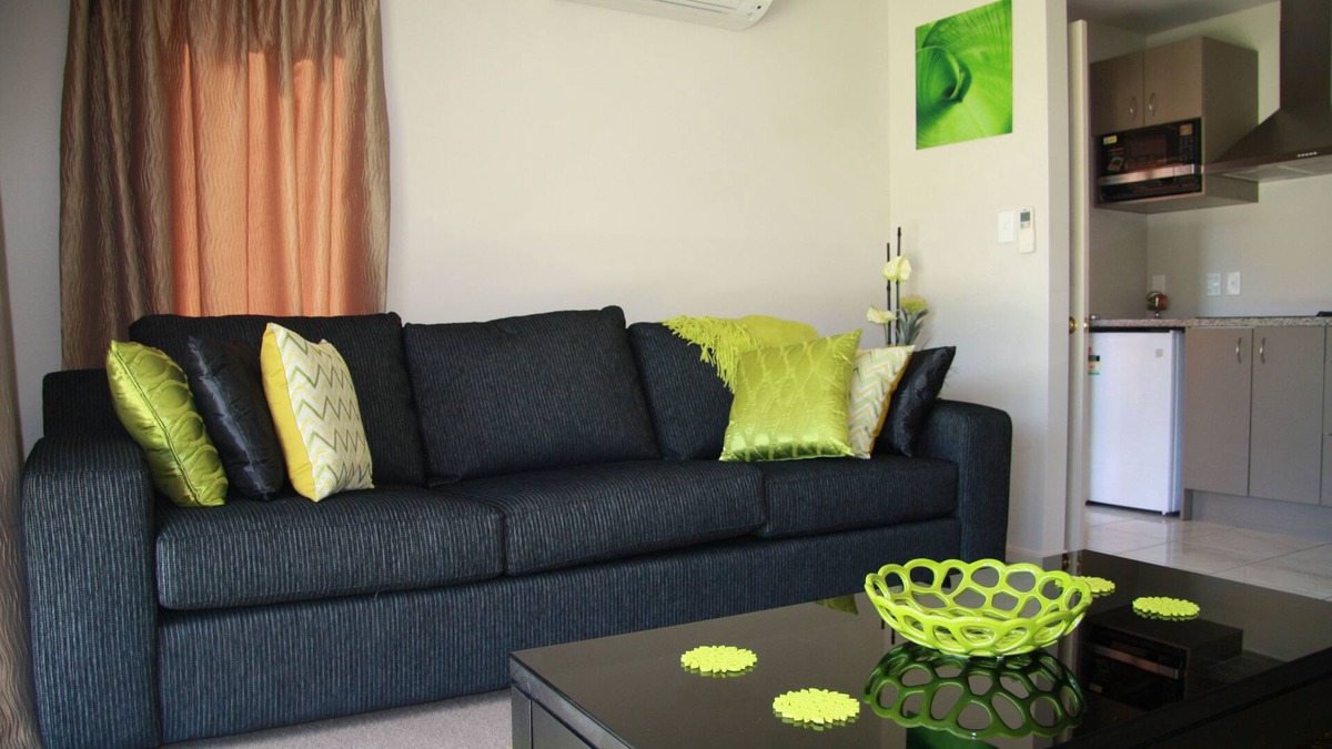 Christchurch House | The Meadows Villa