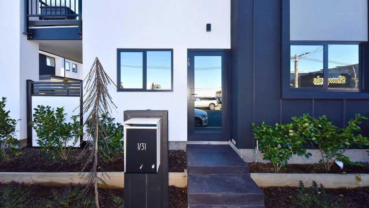 Christchurch City Centre Apartment | The Modern Hideaway for Every Stay