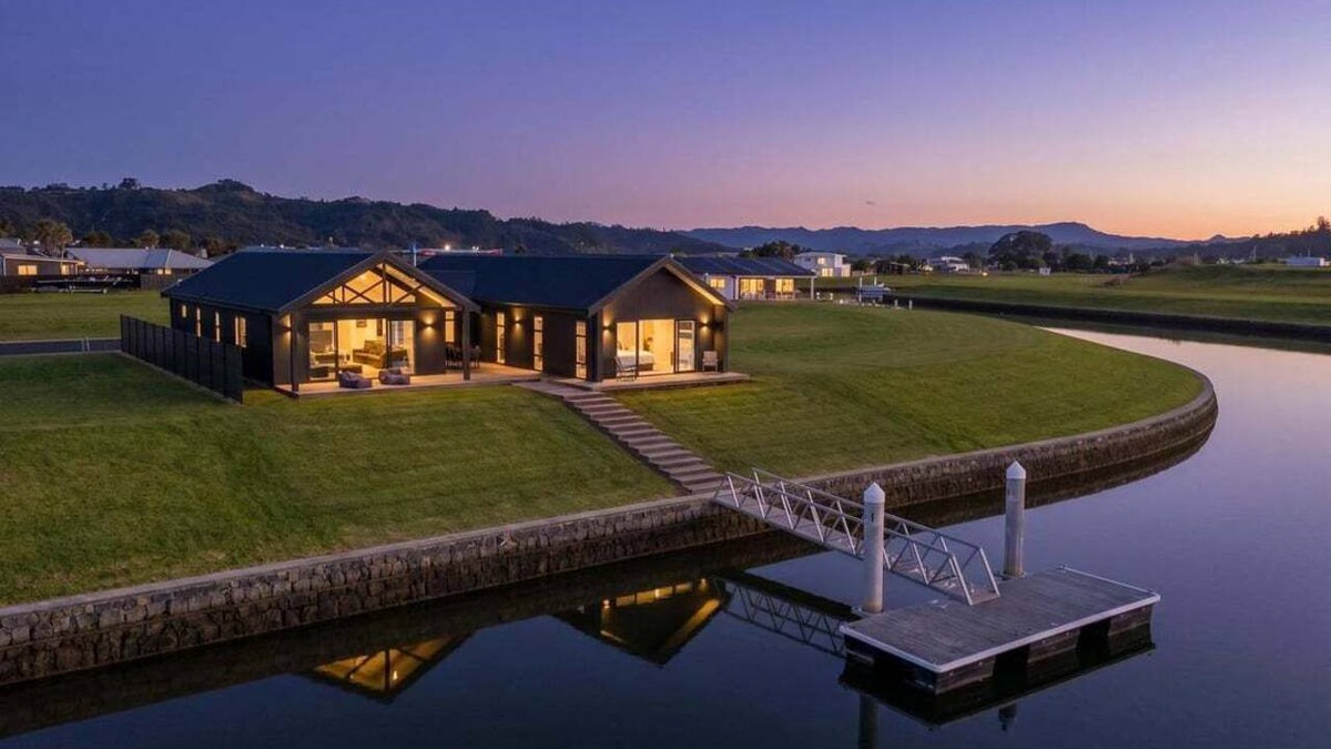 Whitianga House | The Mooring - Whitianga Waterways