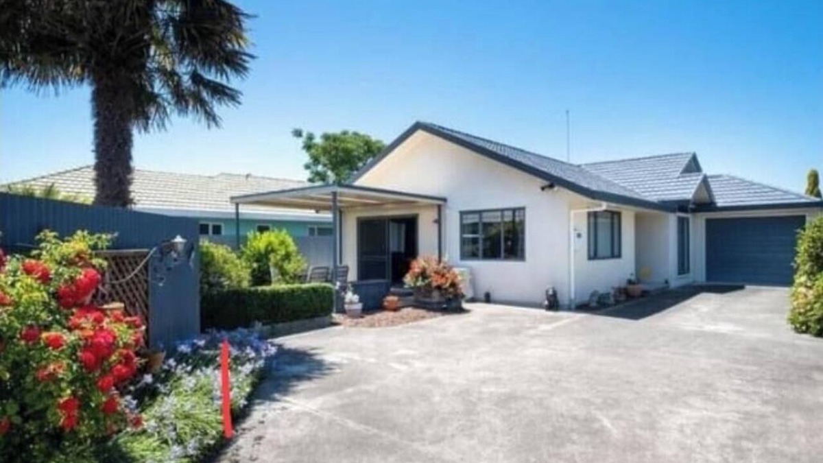 Napier House | The Napier Stay