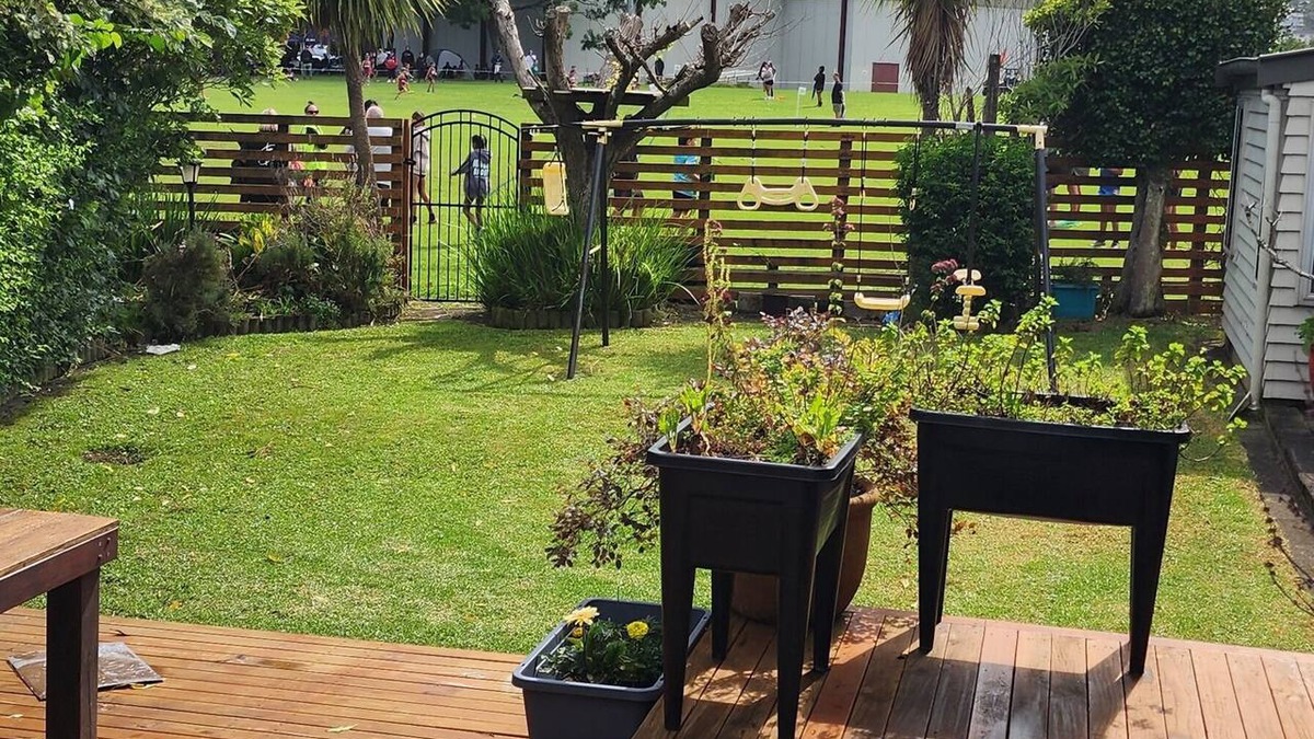 Pakuranga Heights House | The Nest - Dive in to Lloyd Elsmore Park for infinite opportunities