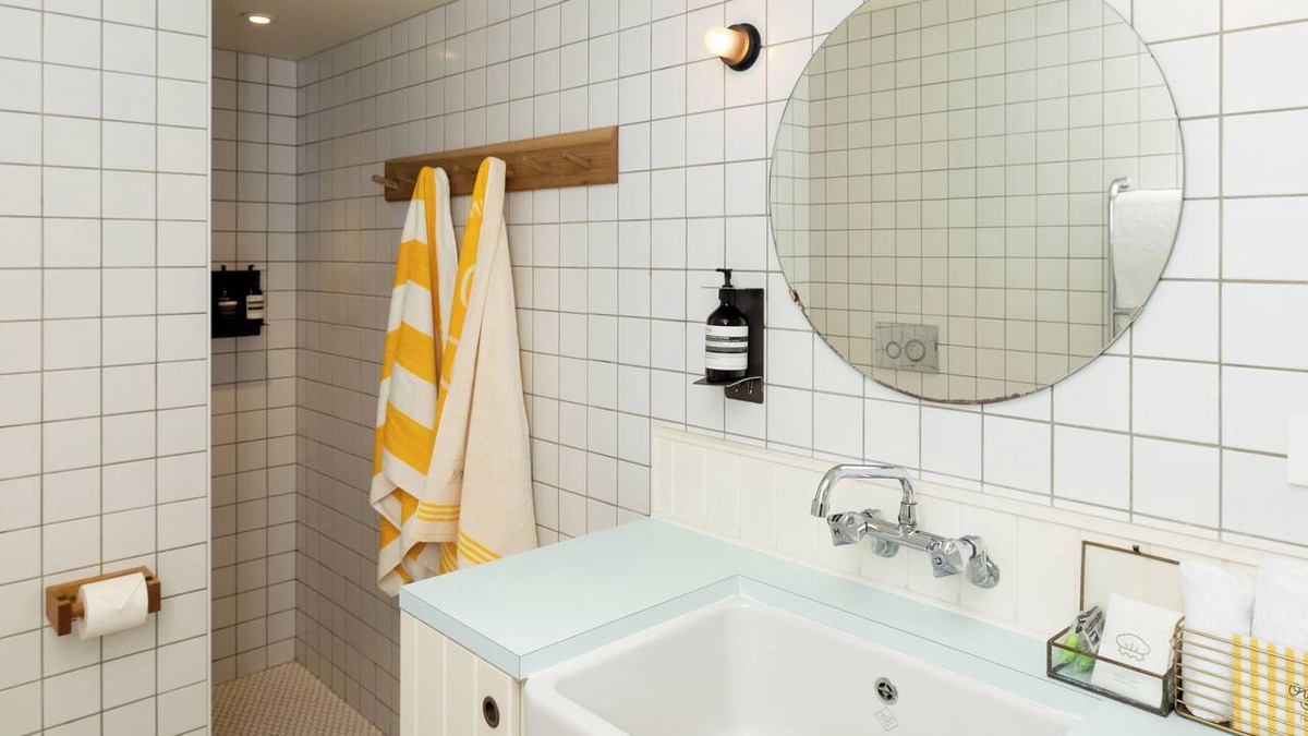 Oneroa Hotel | The Oyster Inn