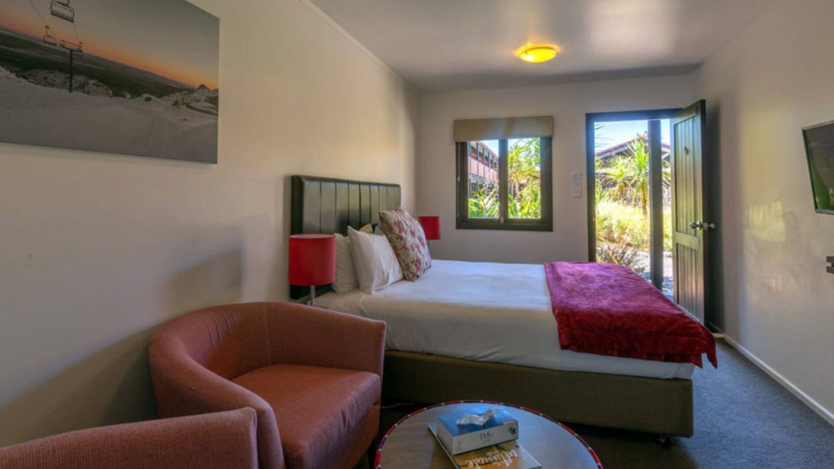 National Park Village Hotel | The Park Hotel Ruapehu