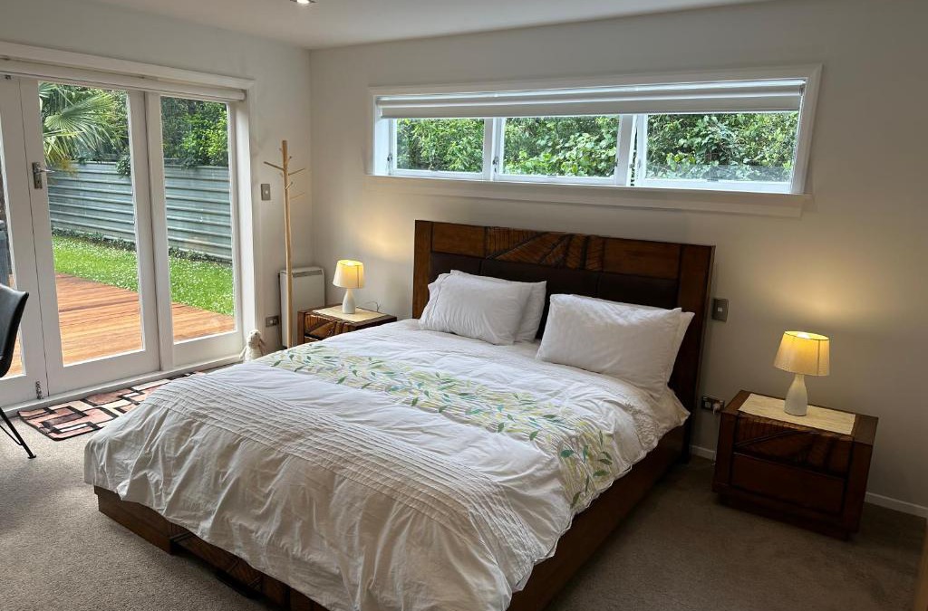 Whanganui House | The perfect getaway for two in a large suite