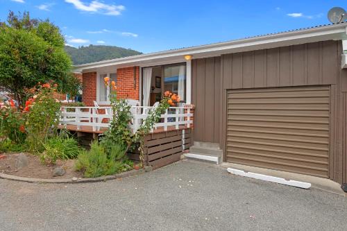 Picton House | The Picton Family Retreat - Picton Unit