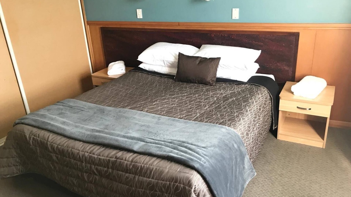 Kaikoura Hotel | The Pier Hotel and Restaurant