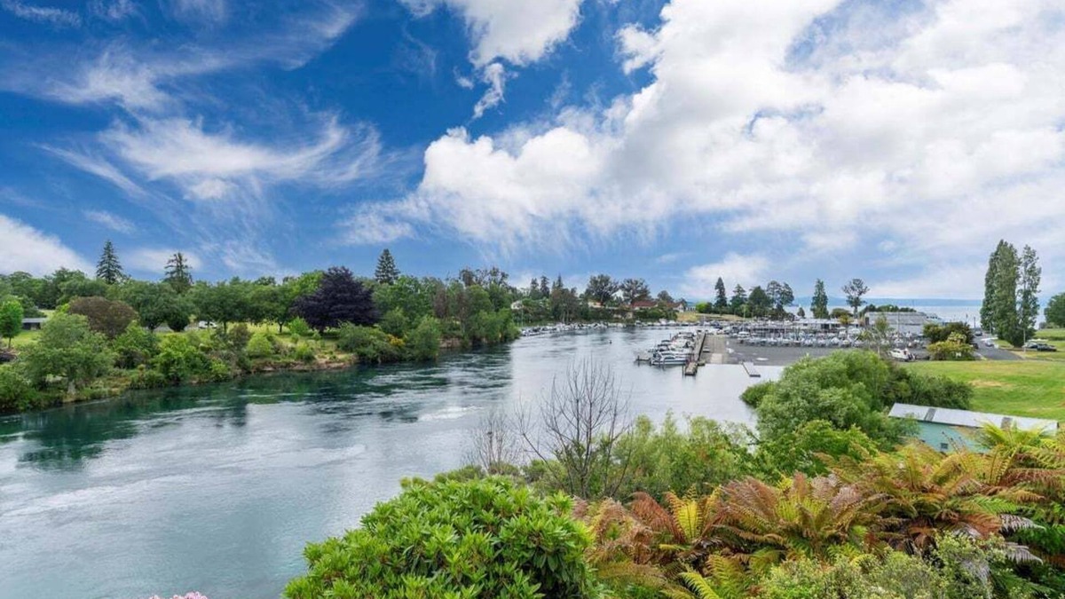 Nukuhau House | The Pier Taupo