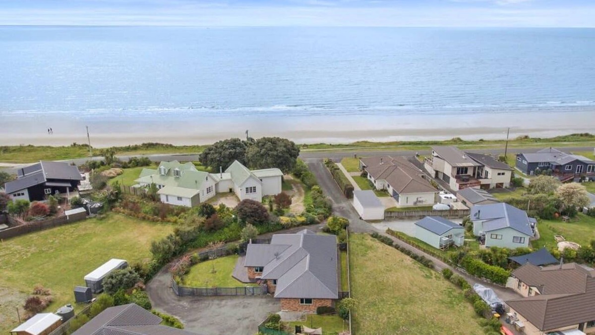 Pohara House | The Pohara Beach Life