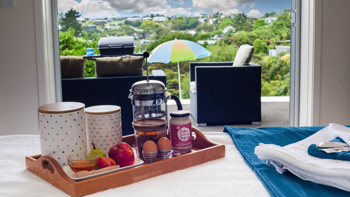 Raglan Apartment | The Queenslander Raglan