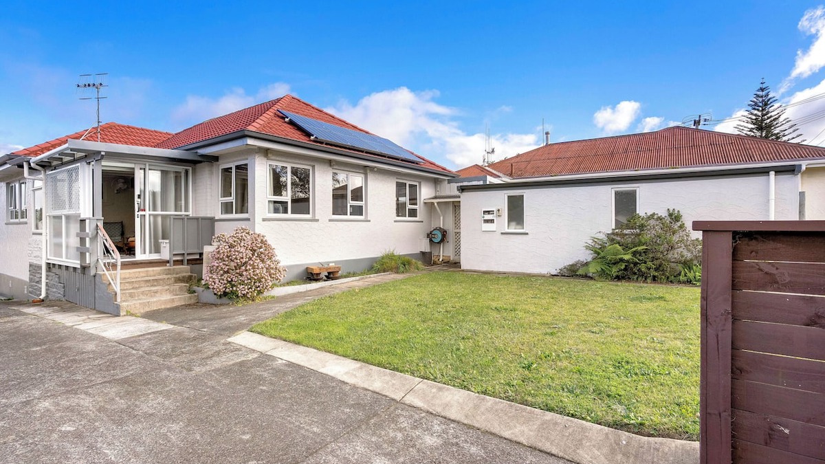 Tauranga House | The Quiet Nook - Tauranga Holiday Home