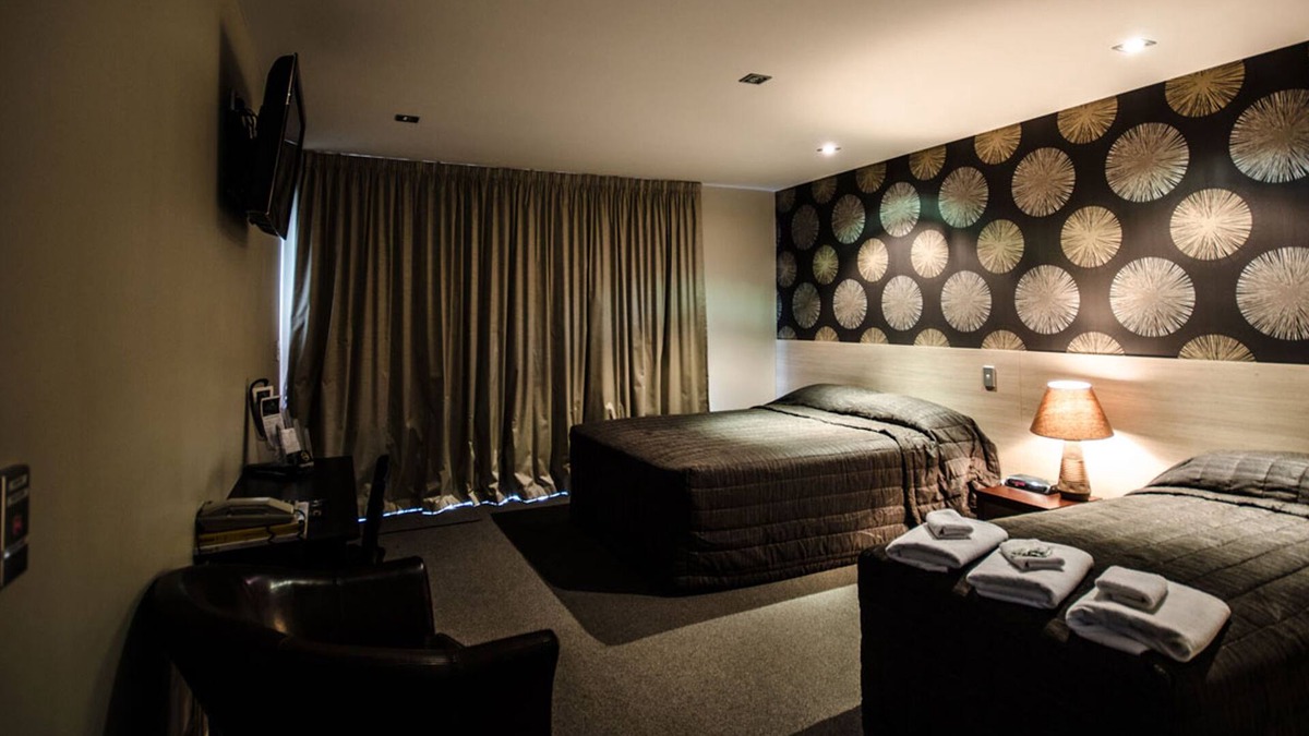 Christchurch Hotel | The Racecourse Hotel & Motorlodge