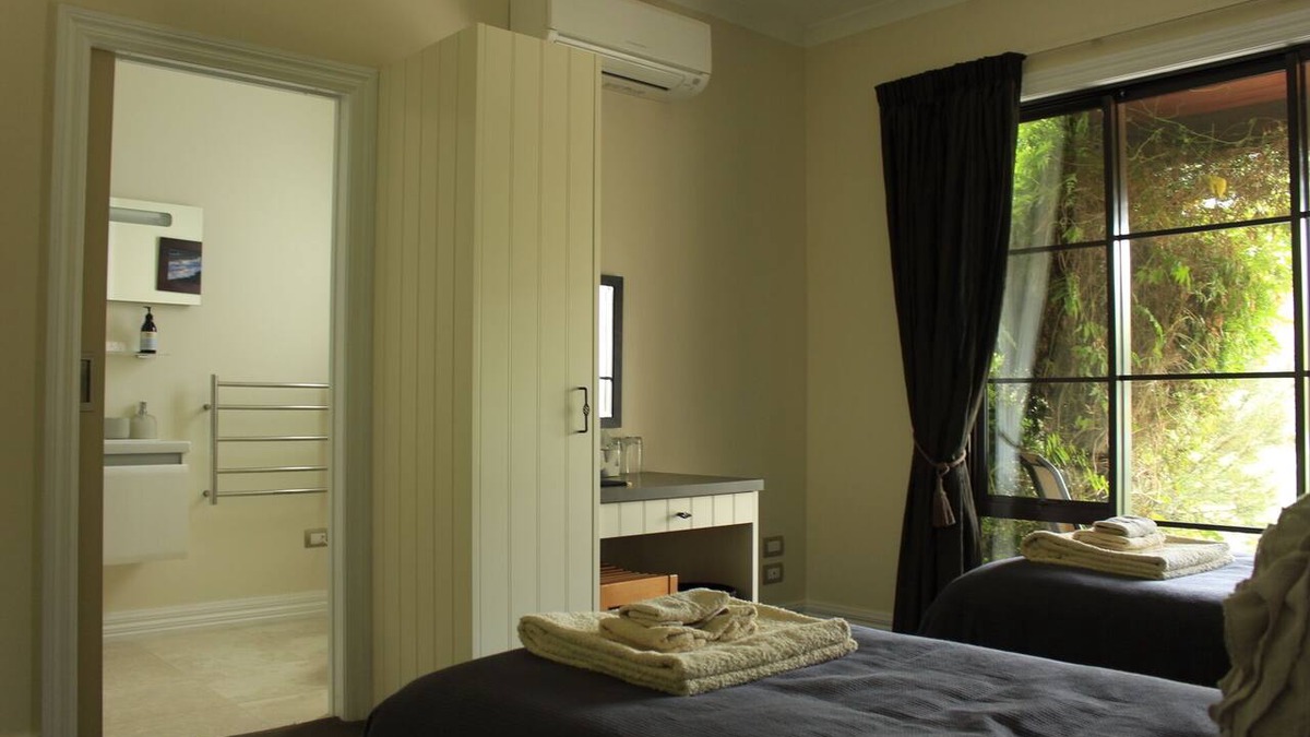 Gladstone Cabin | The Summit Lodge