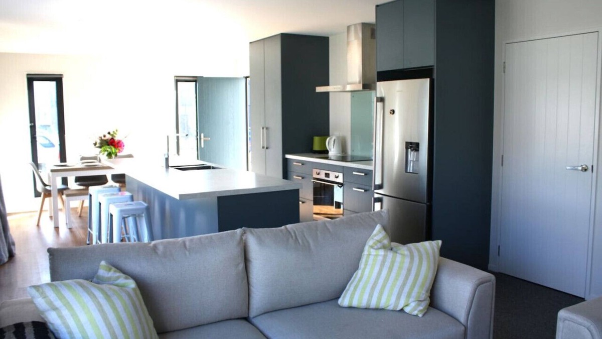 Wanaka House | The Sun Catcher three bedroom home perfect for families
