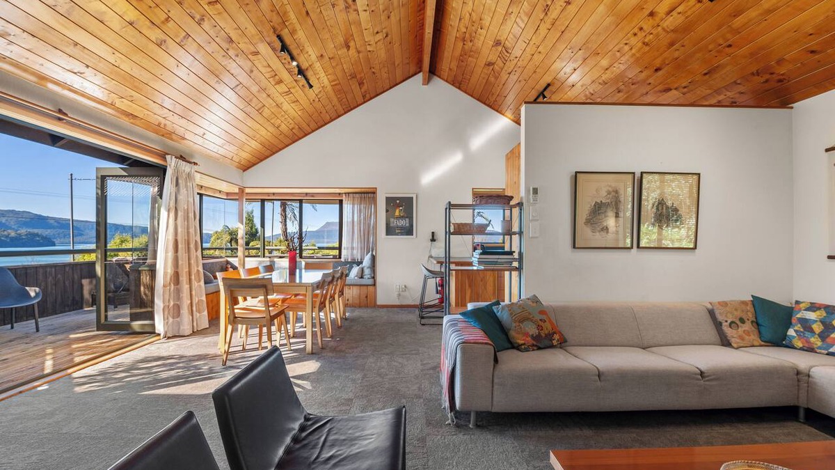 Lake Tarawera House | THE SWEET SPOT