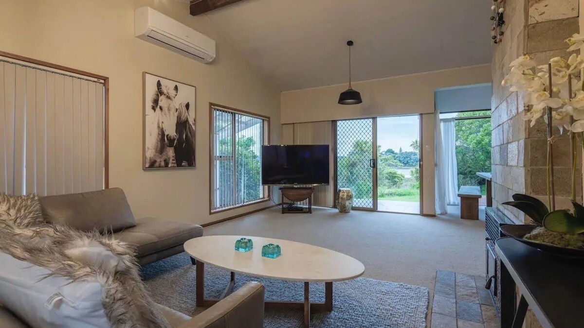 Massey House | The Waterfront 361