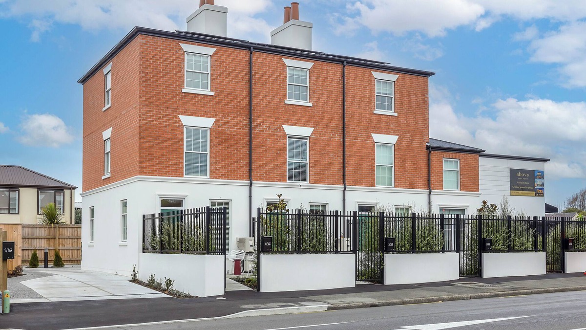 Christchurch City Centre Apartment | Three Bedroom Georgian Retreat