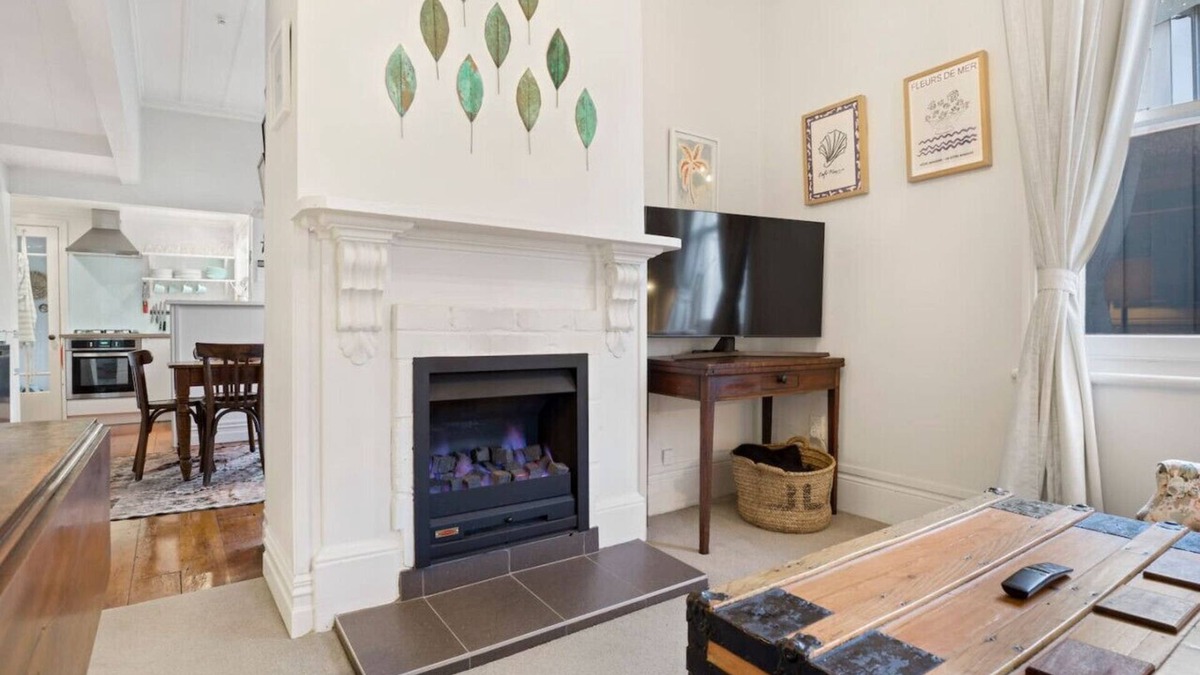 Grey Lynn House | Timeless 2BR Grey Lynn Cottage w Fibre - WiFi