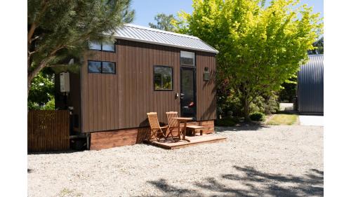 Ettrick House | Tiny Away Benger Garden 1 by Tiny Away