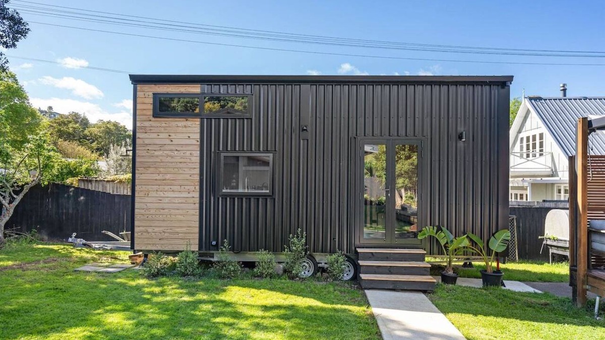 Whangarei House | Tiny Zen Escape w Sauna and Plunge