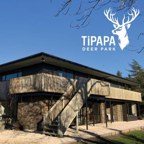 Greta Valley House | Tipapa Deer Park - Spacious Rural lodge Sleeps 22