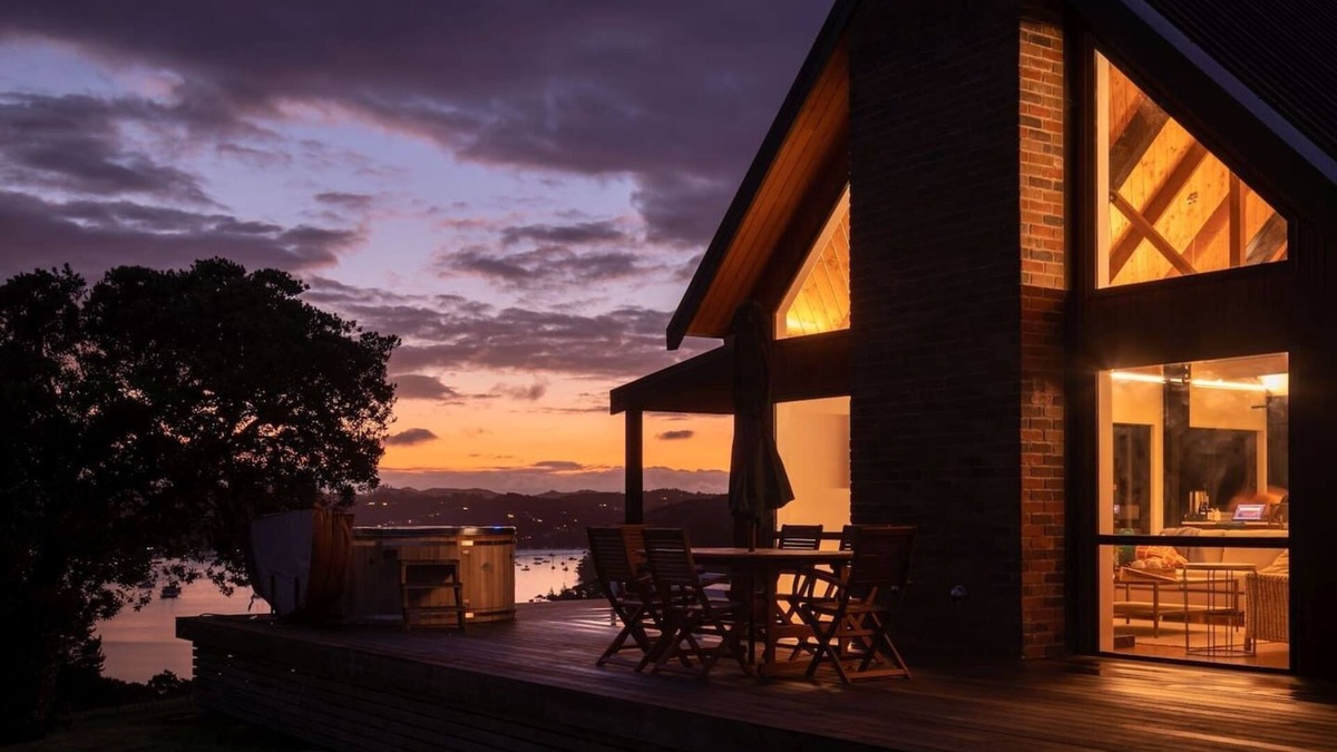 Russell House | Top House - unrivalled views and privacy