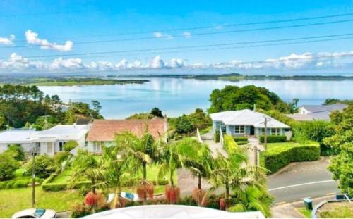 Hillsborough House | Tranquil Haven Retreat